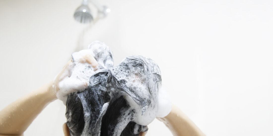 Niche Salon Bangkok explains silicone-free benefits vs traditional silicone hair products